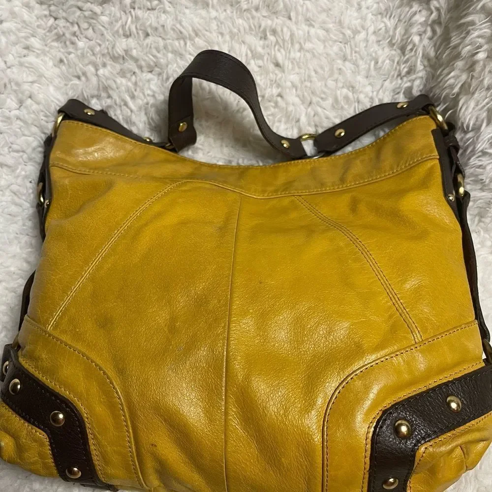 Tasche leather mustard yellow shoulder bag brown trims &strap gold tone studs